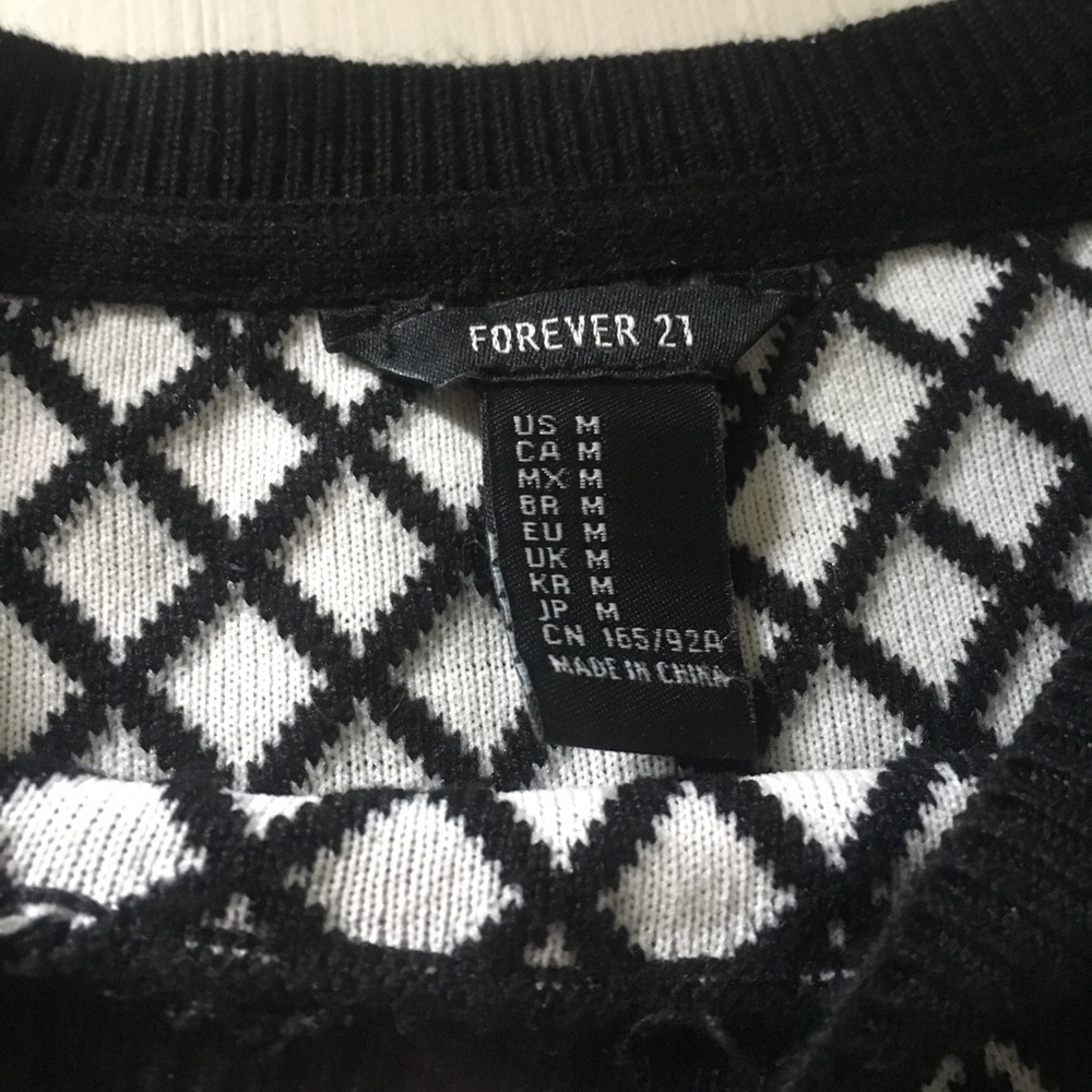 LAST CHANCE T-shirt Sweater - Picture 5 of 6